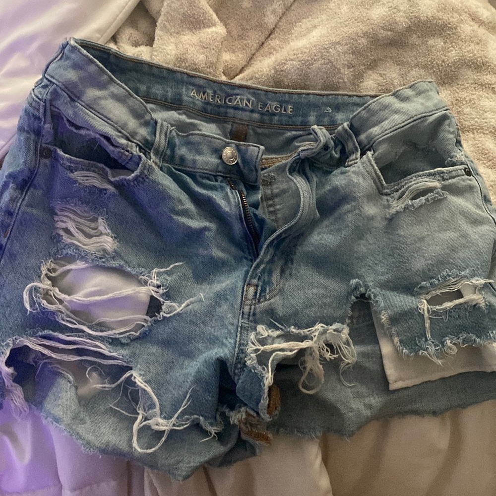 selling american eagle jean shorts